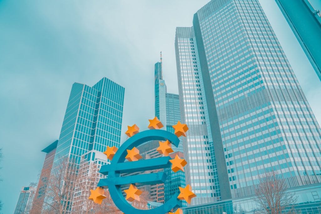 El Banco Central Europeo Está Atrapado Como la Fed